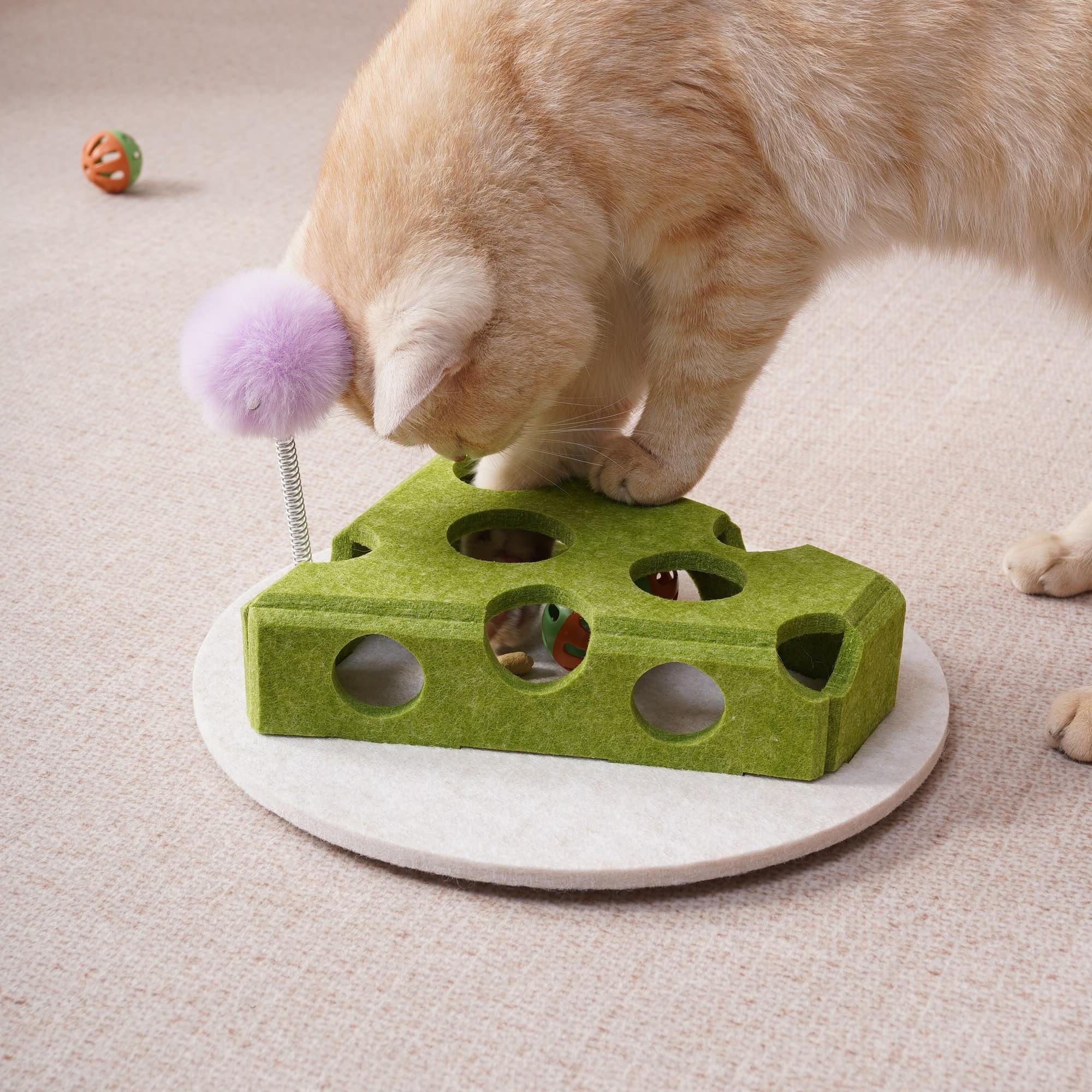 Cat Puzzle Toy With Ball And Spring-loaded Wand Felt Indoor Cat Toy Box Suction Cup Base Treat Puzzle Helps Cats Play Independently And Improves Their Intelligence.